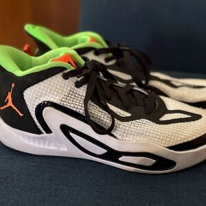 Jordan Jason Tatum Black and White Sneakers Dynamic Design